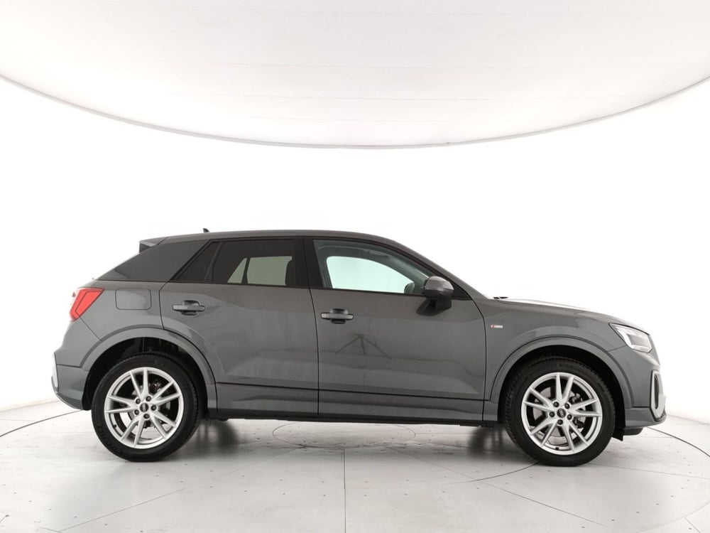 Audi Q2 usata a Napoli (3)