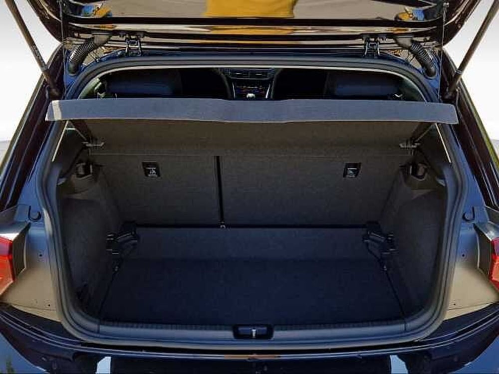 Volkswagen Polo nuova a Siena (14)