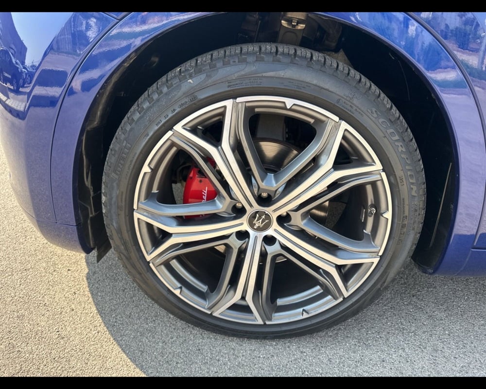 Maserati Levante usata a Caserta (12)