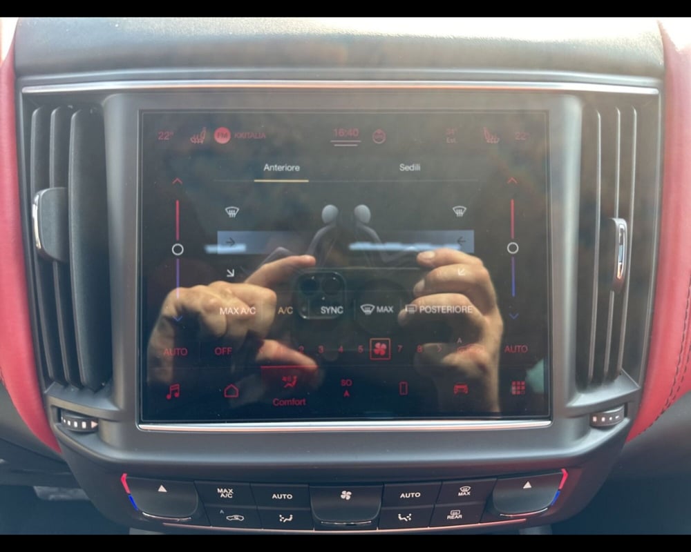Maserati Levante usata a Caserta (17)