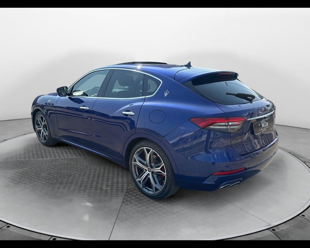 Maserati Levante usata a Caserta (7)