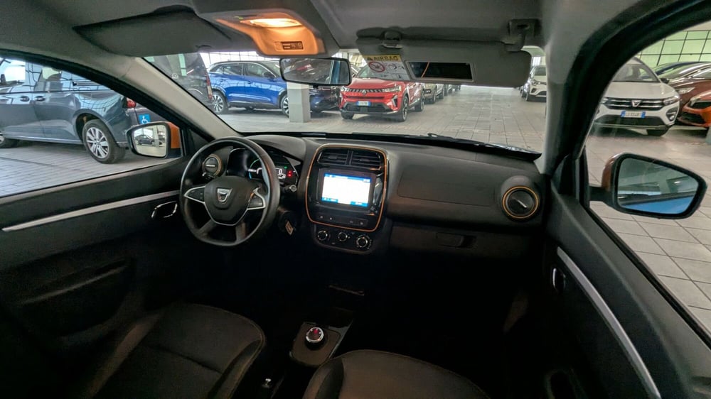 Dacia Spring usata a Milano (10)
