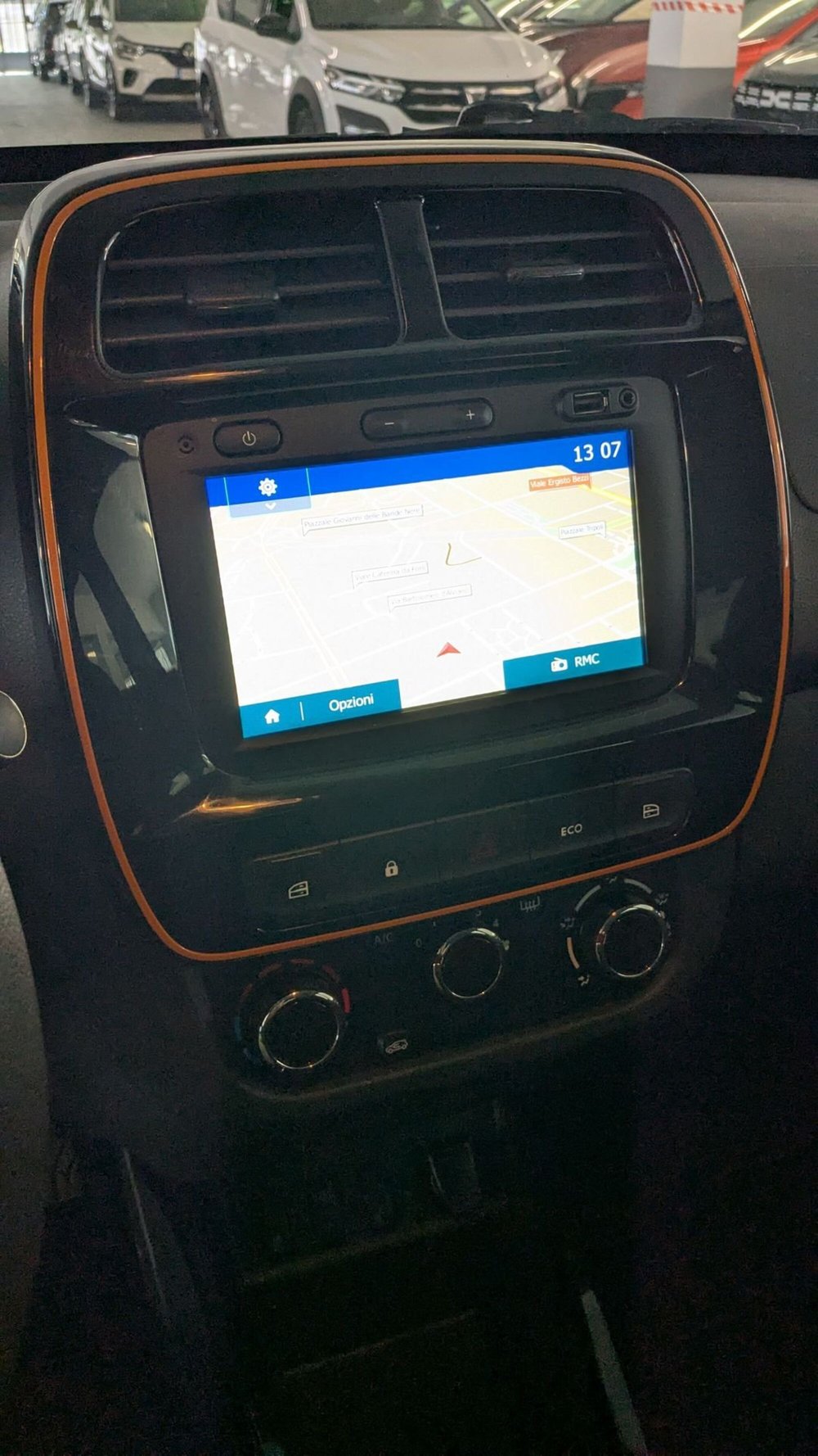 Dacia Spring usata a Milano (8)