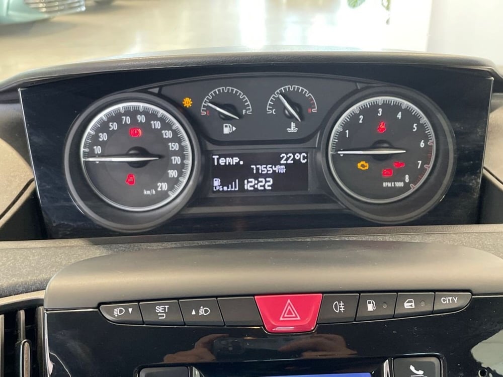 Lancia Ypsilon usata a Pistoia (13)