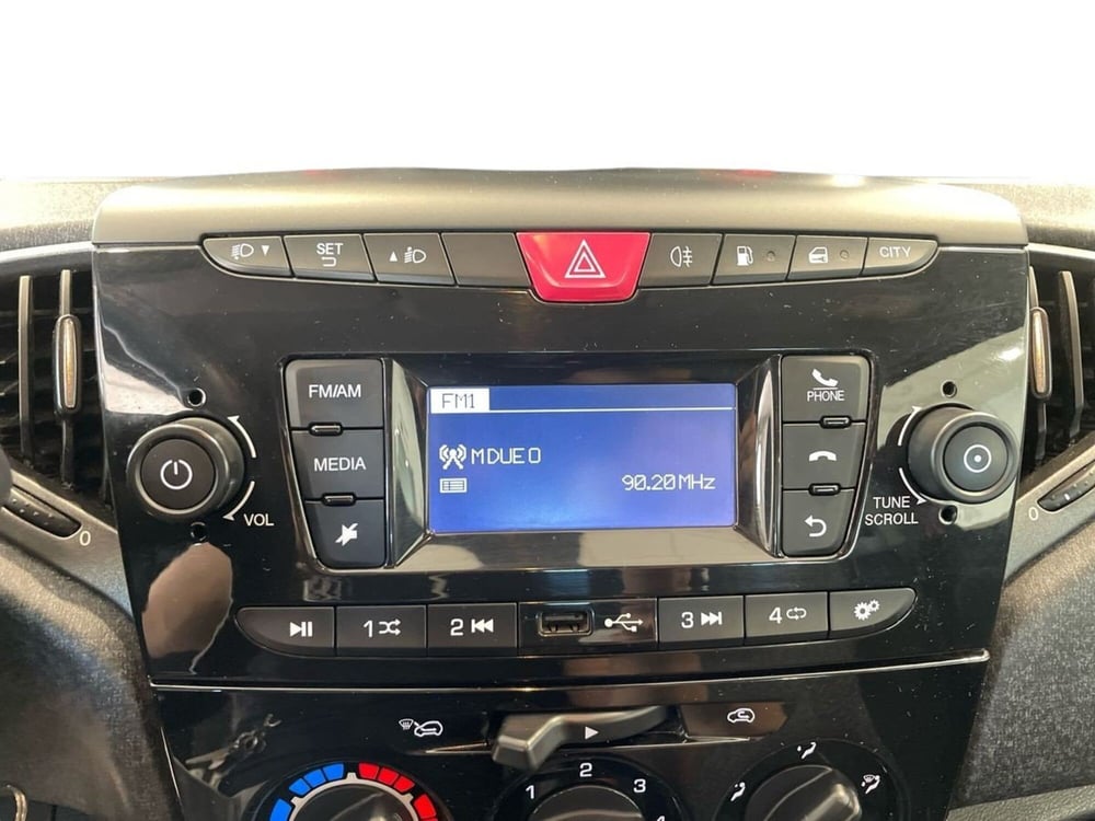 Lancia Ypsilon usata a Pistoia (14)