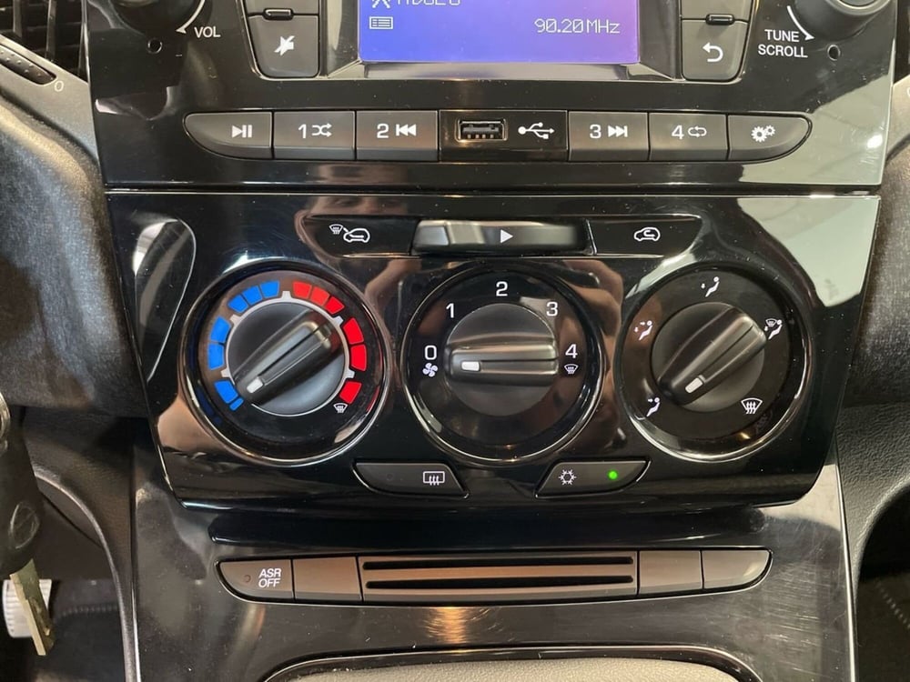 Lancia Ypsilon usata a Pistoia (15)