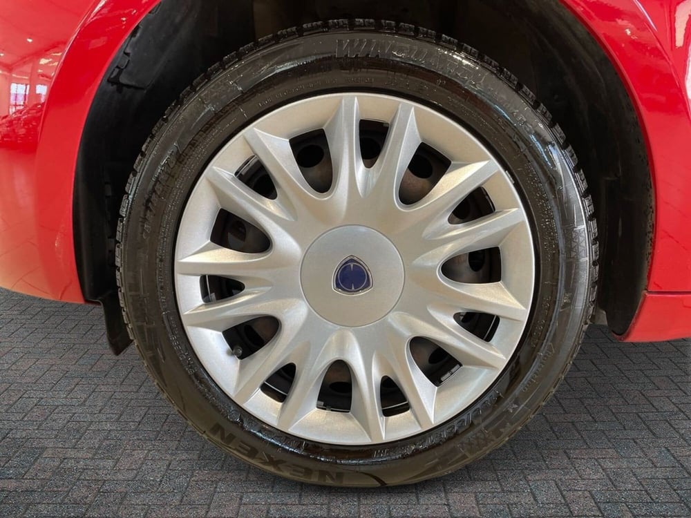Lancia Ypsilon usata a Pistoia (6)