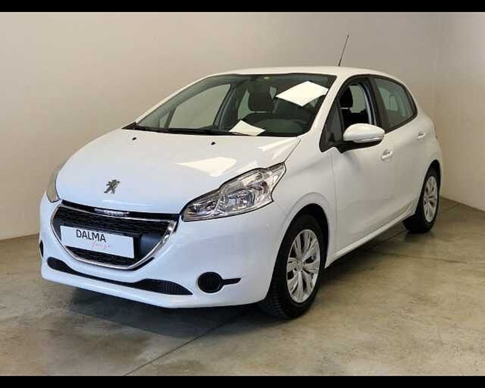 Peugeot 208 usata a Milano