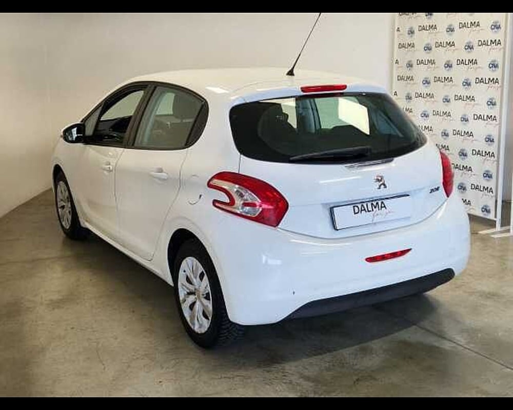 Peugeot 208 usata a Milano (16)
