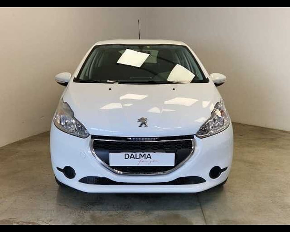 Peugeot 208 usata a Milano (2)