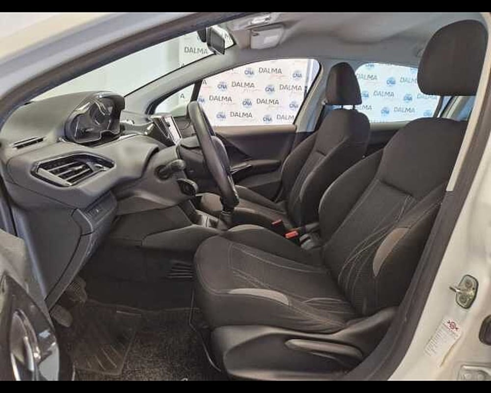 Peugeot 208 usata a Milano (5)