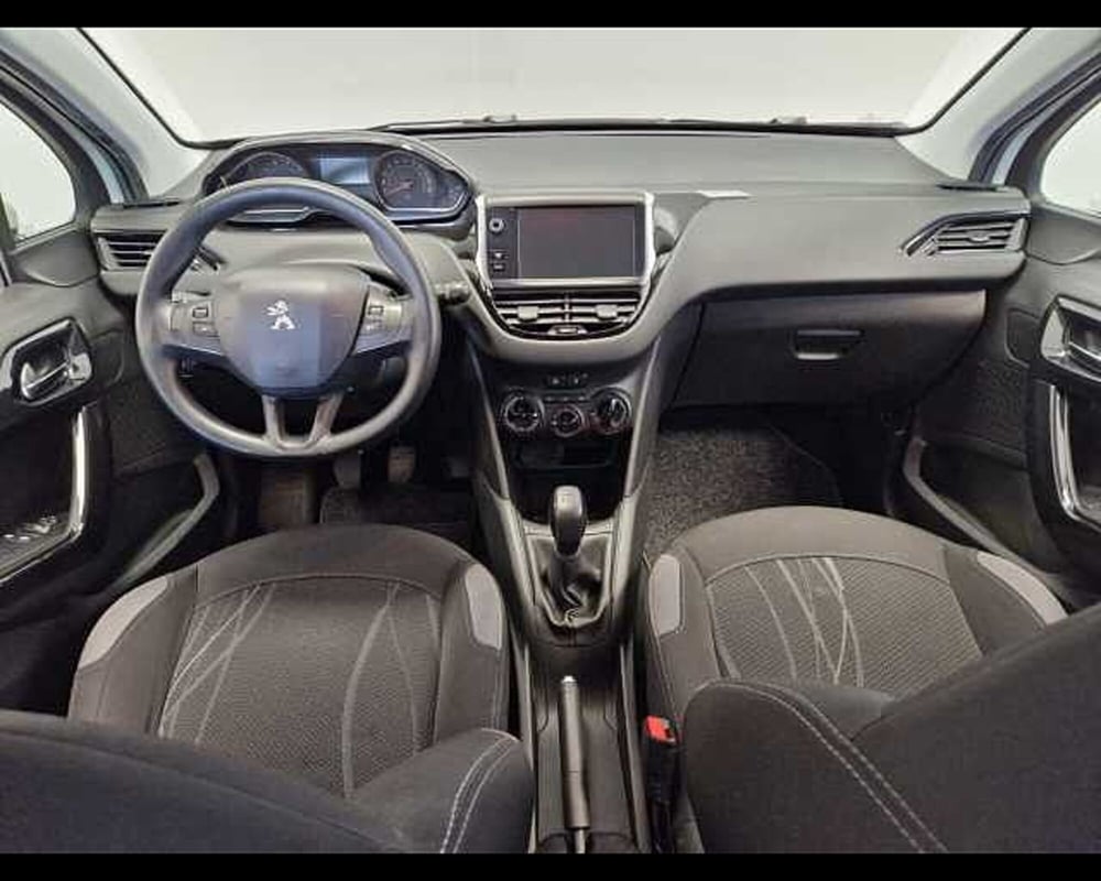 Peugeot 208 usata a Milano (7)