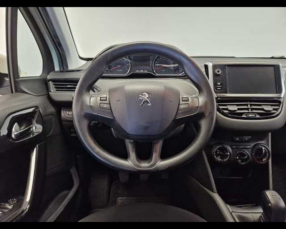 Peugeot 208 usata a Milano (8)