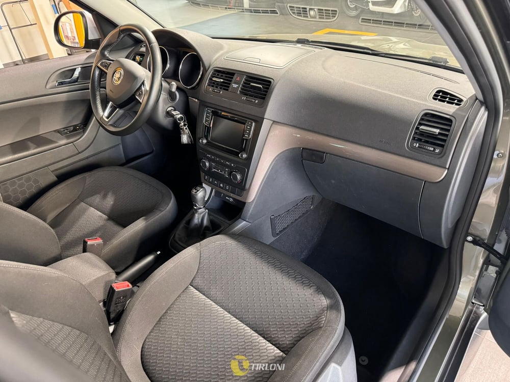 Skoda Yeti usata a Milano (12)