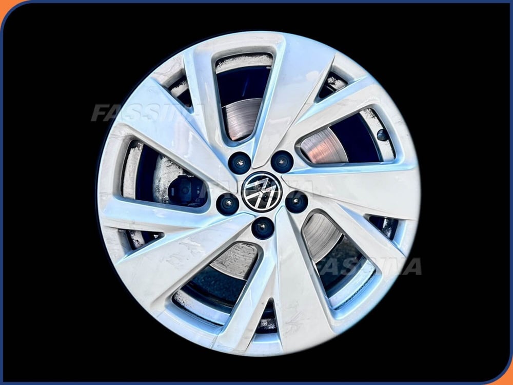 Volkswagen Taigo usata a Milano (7)