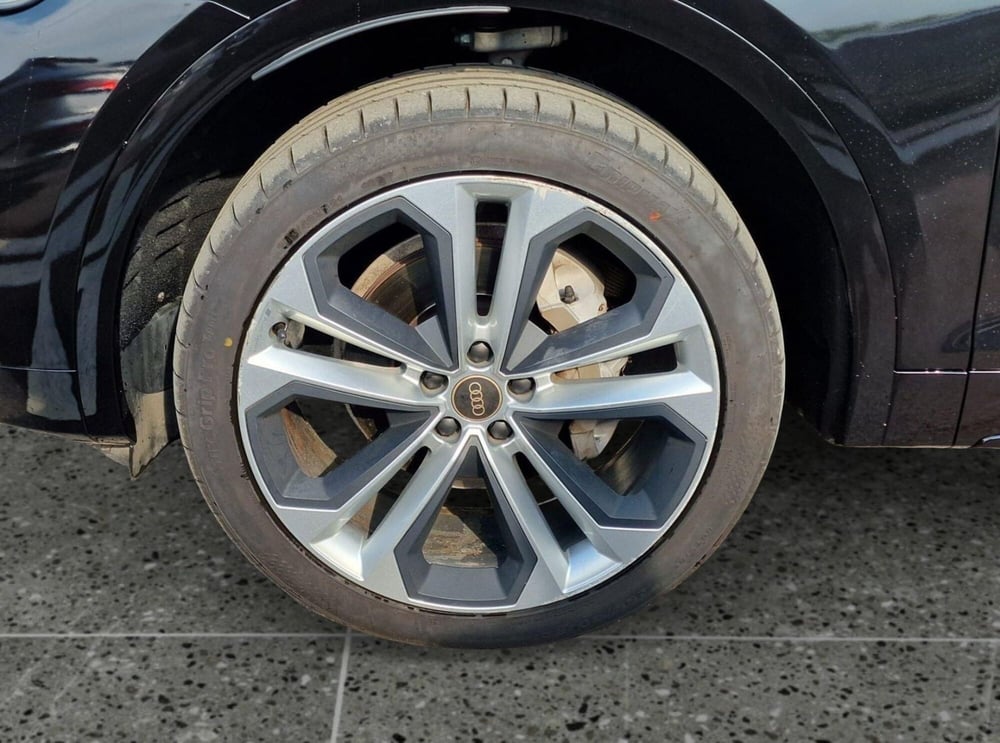 Audi Q5 Sportback usata a Bari (10)