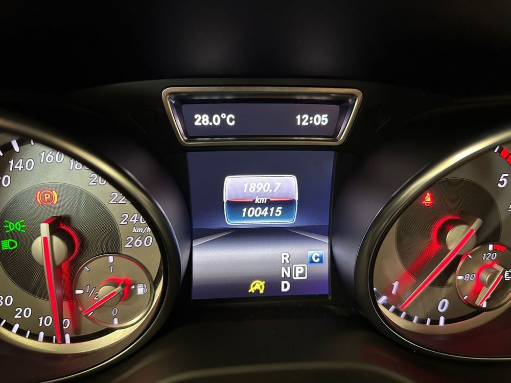 Mercedes-Benz GLA SUV usata a Arezzo (12)