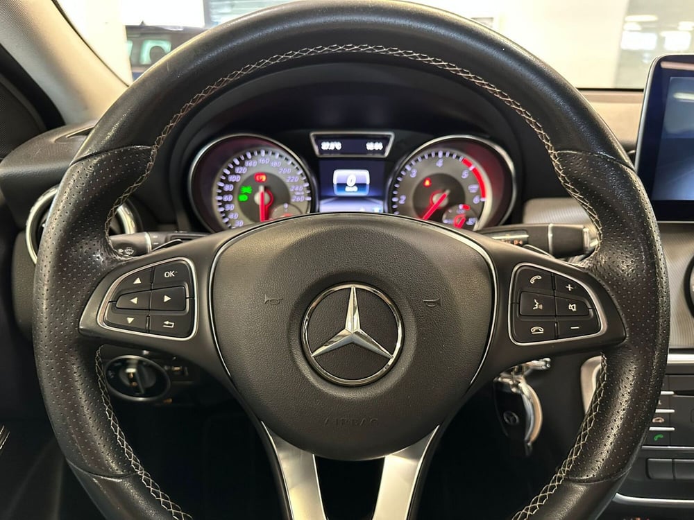 Mercedes-Benz GLA SUV usata a Arezzo (9)