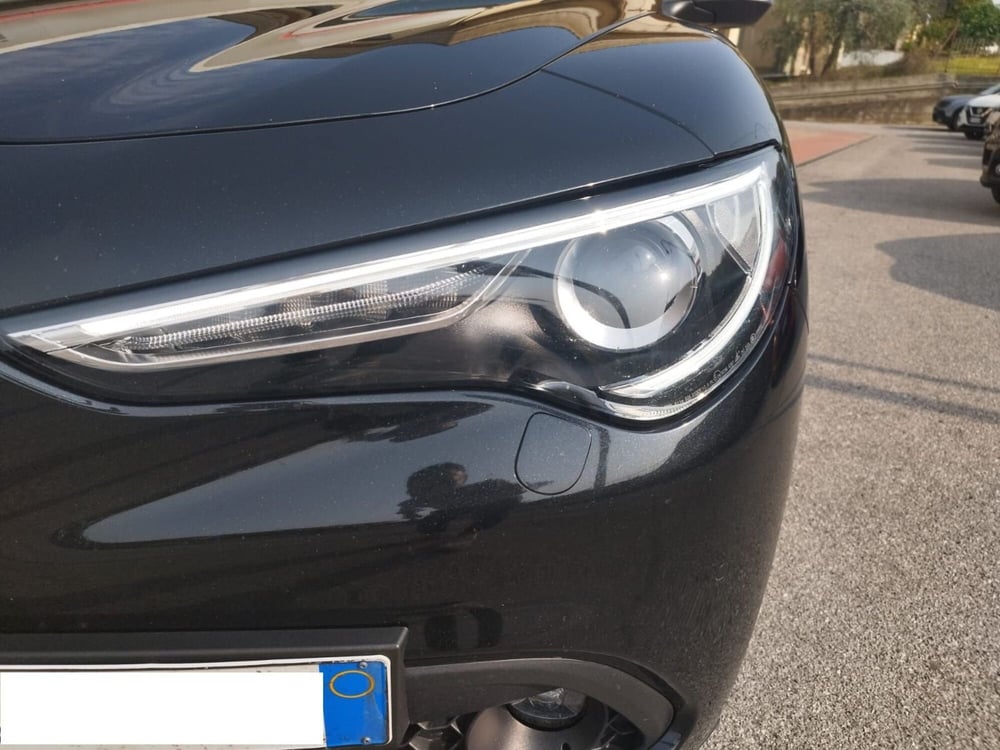 Alfa Romeo Stelvio usata a Arezzo (17)