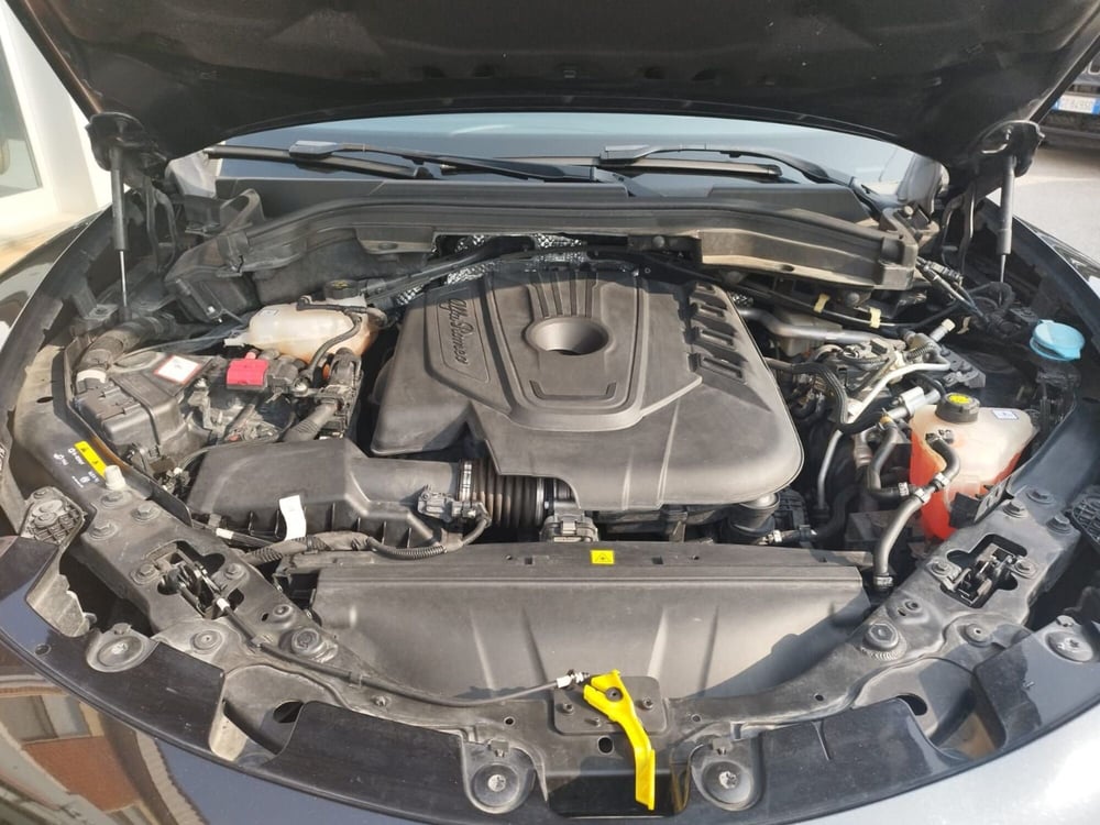 Alfa Romeo Stelvio usata a Arezzo (18)