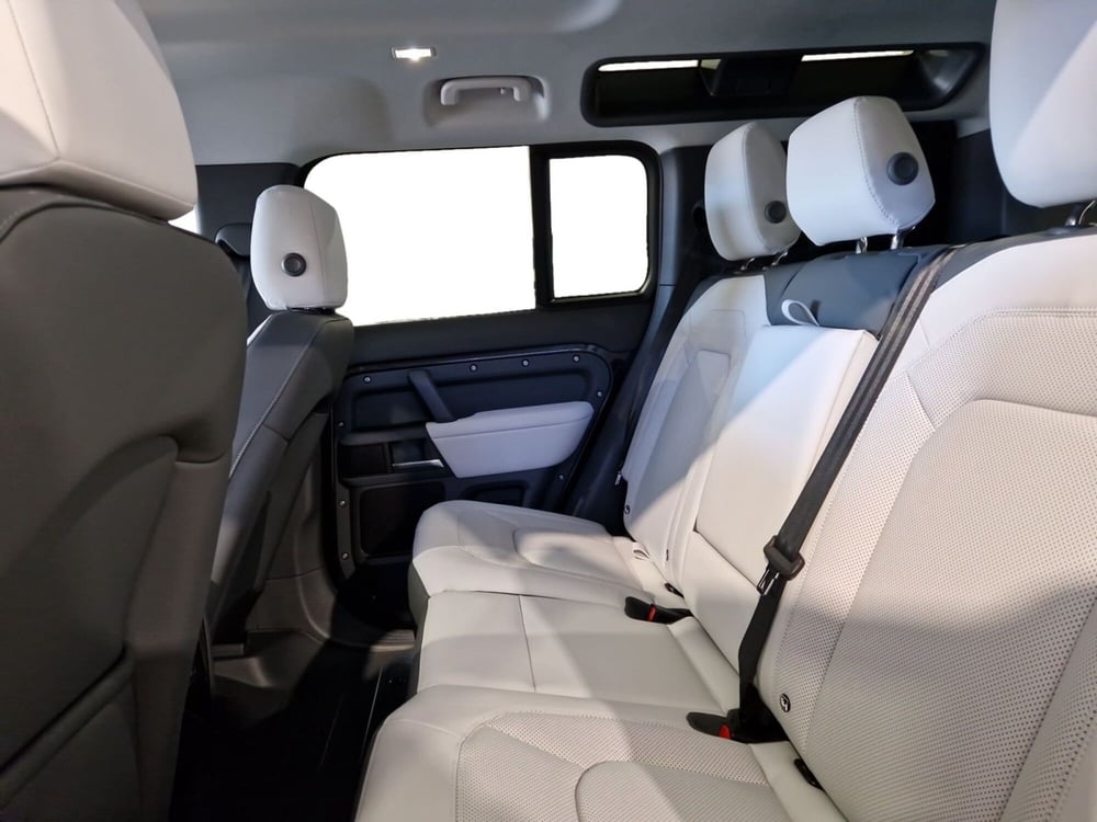 Land Rover Defender usata a Firenze (5)