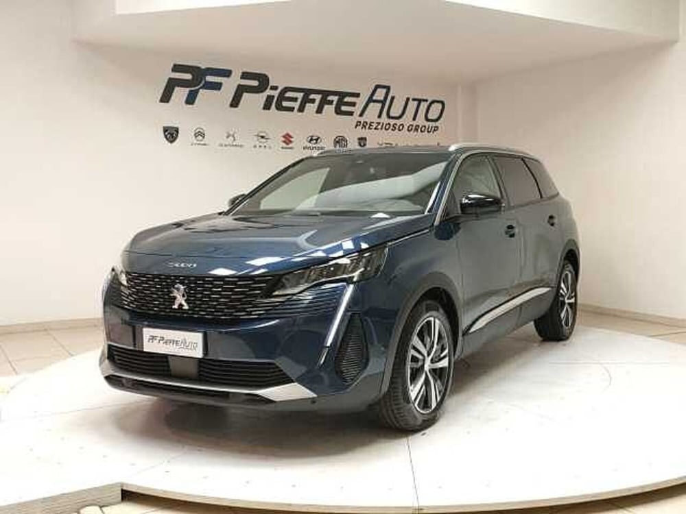 Peugeot 5008 usata a Teramo