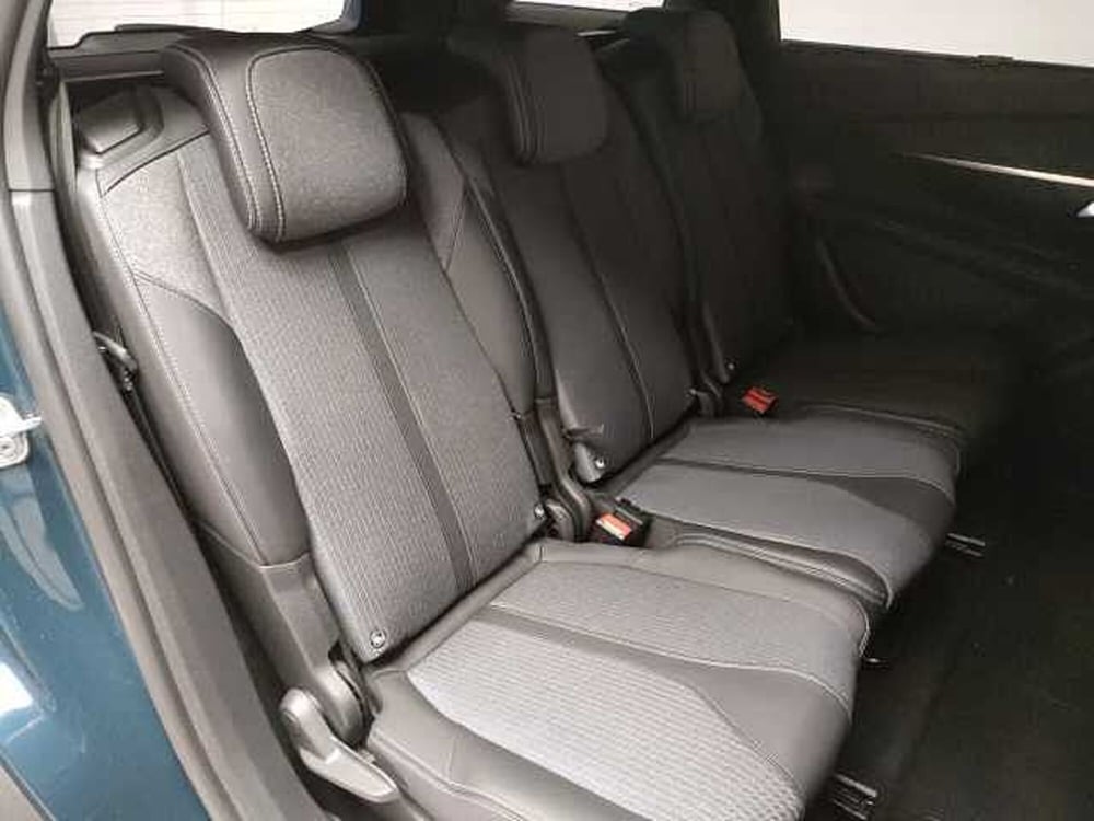 Peugeot 5008 usata a Teramo (14)