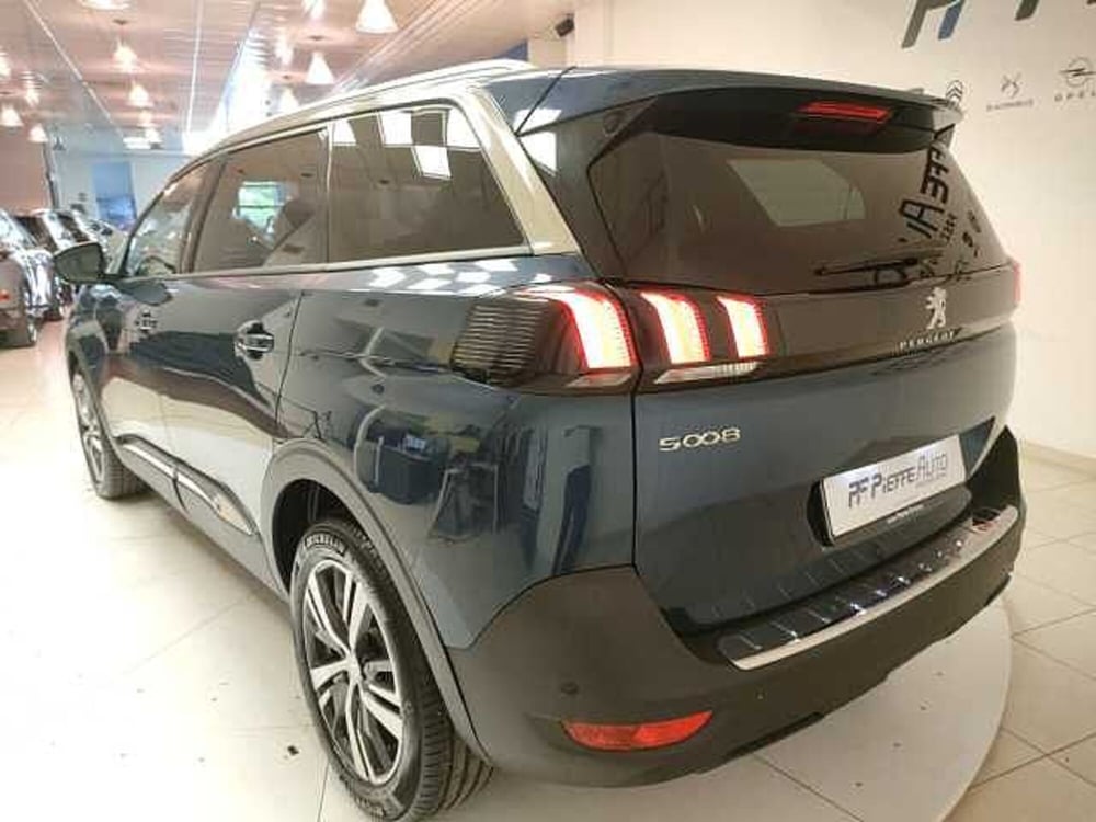 Peugeot 5008 usata a Teramo (9)