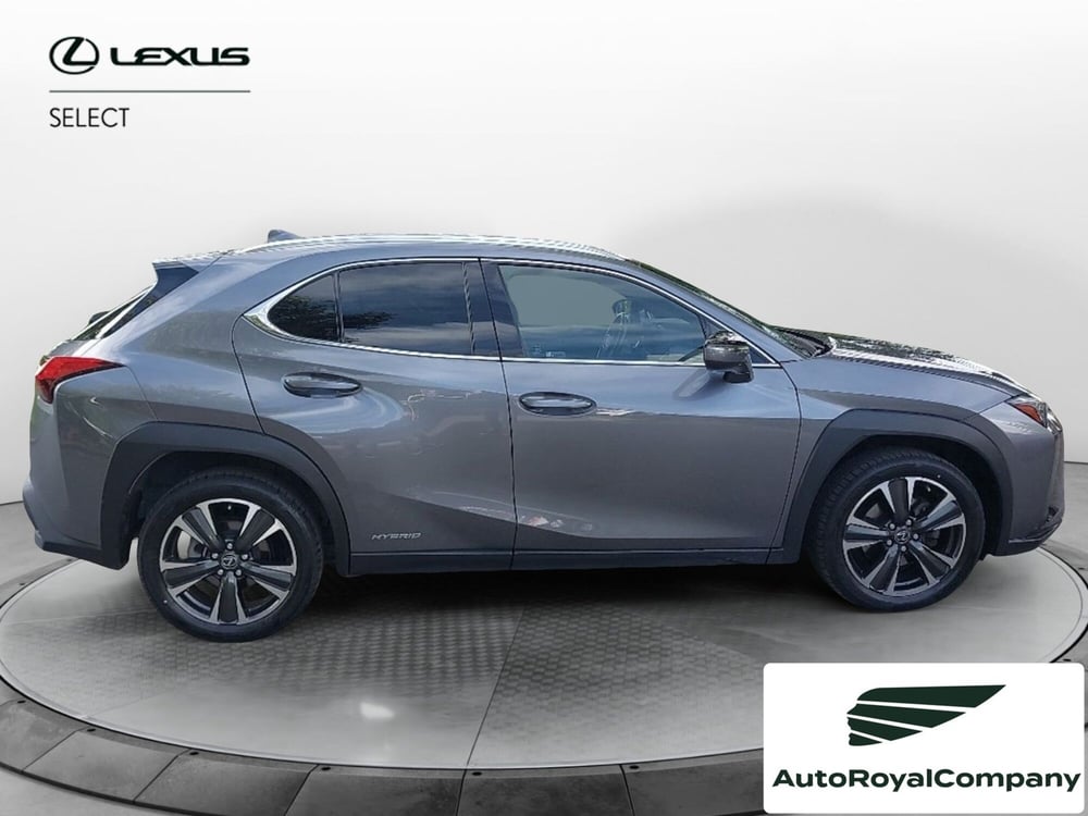 Lexus UX usata a Roma (8)