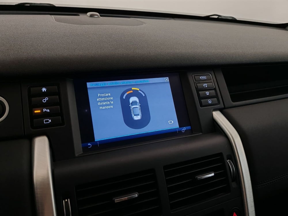 Land Rover Discovery Sport usata a Verbano Cusio Ossola (16)