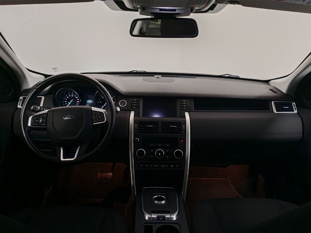 Land Rover Discovery Sport usata a Verbano Cusio Ossola (4)