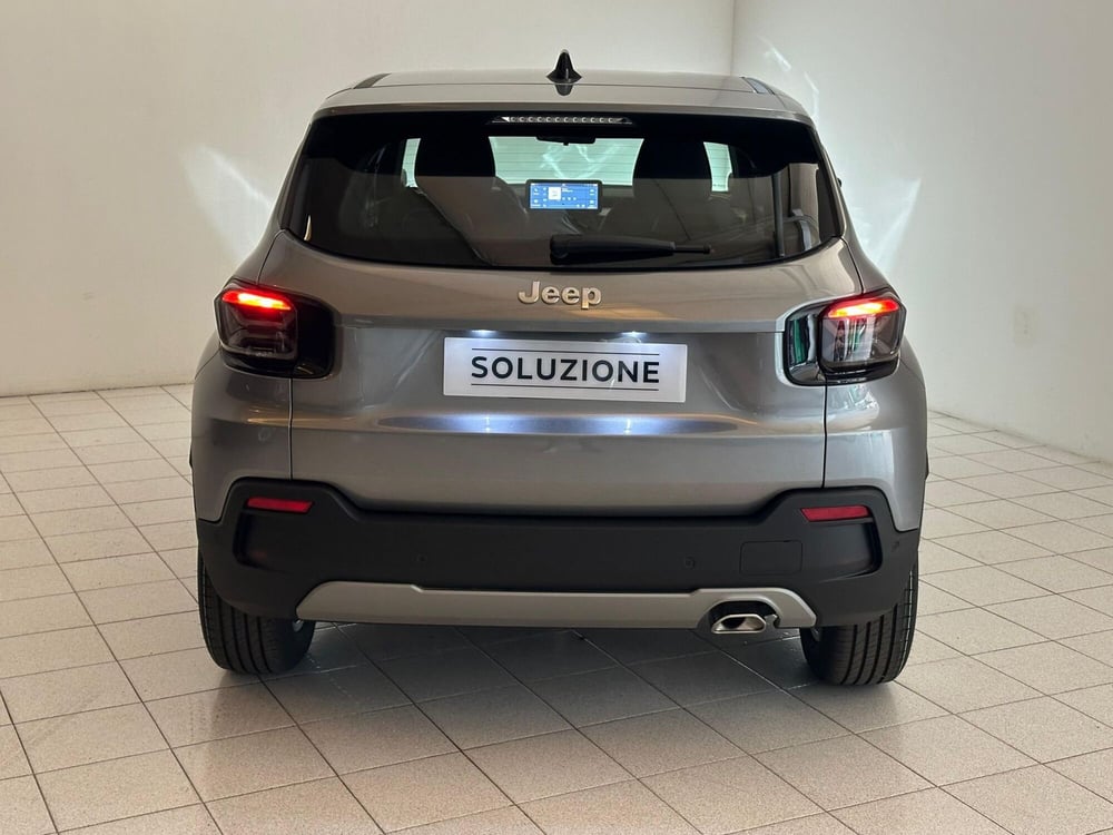 Jeep Avenger nuova a Verbano Cusio Ossola (7)