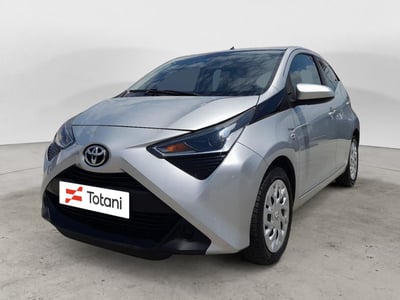 Toyota Aygo 1.0 VVT-i 72 CV 5 porte x-play del 2019 usata a L&#039;Aquila