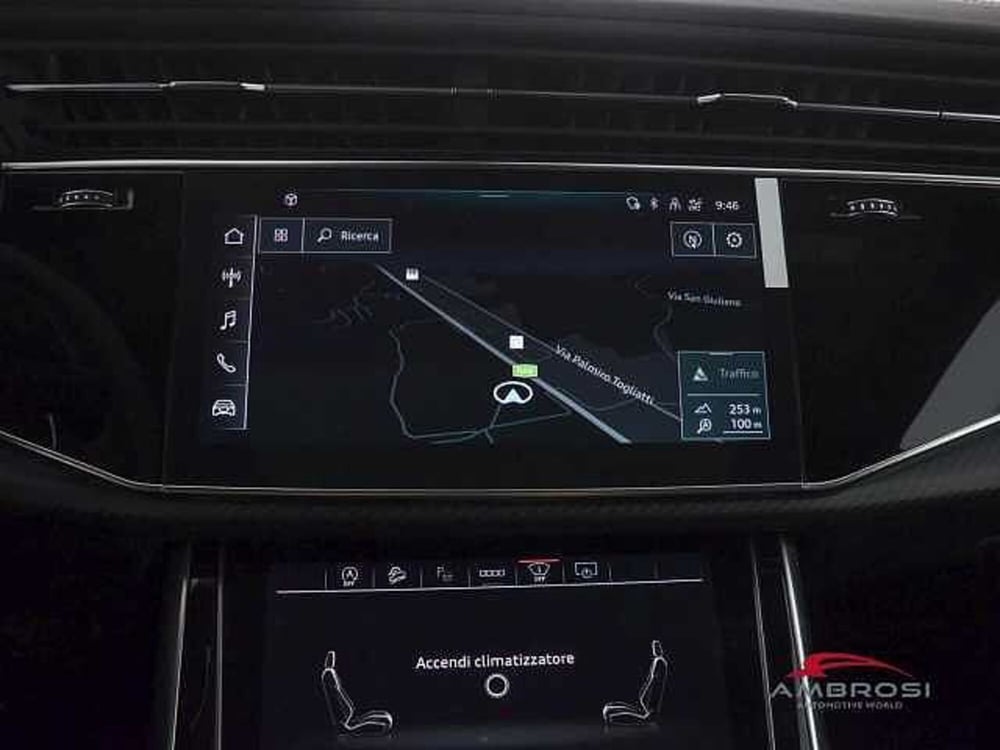 Audi RS Q8 usata a Perugia (17)