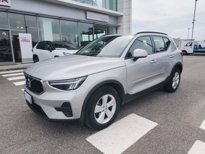Volvo XC40 T2 automatico Essential del 2023 usata a Reggio Calabria
