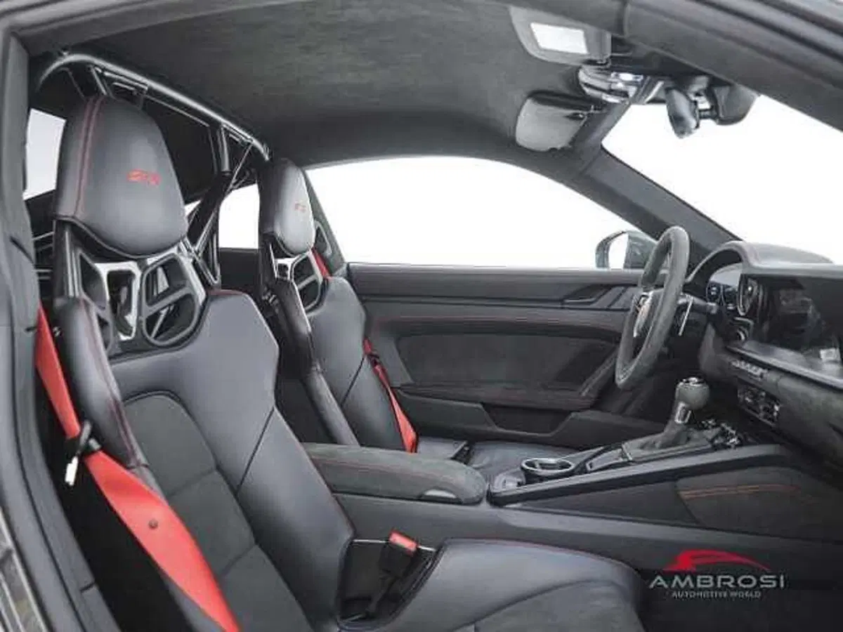 Porsche 911 Coupé usata a Viterbo (10)