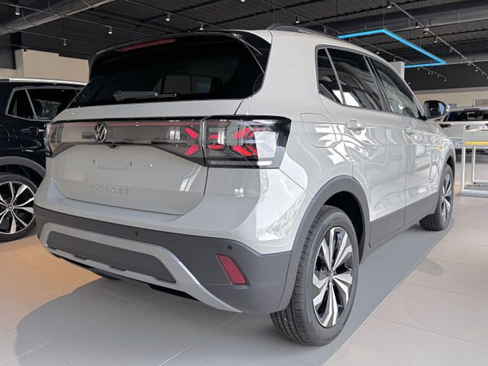 Volkswagen T-Cross nuova a Vicenza (3)