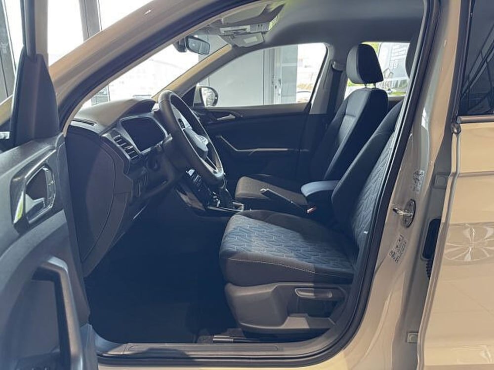 Volkswagen T-Cross nuova a Vicenza (7)