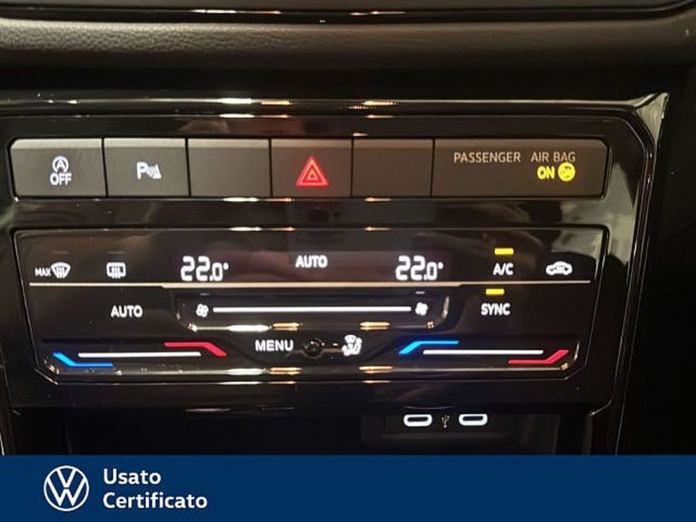 Volkswagen T-Cross usata a Vicenza (14)