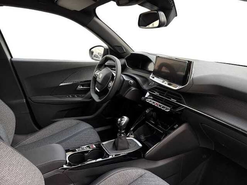 Peugeot 2008 nuova a Napoli (13)