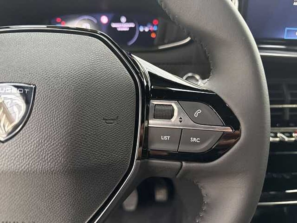 Peugeot 2008 nuova a Napoli (17)