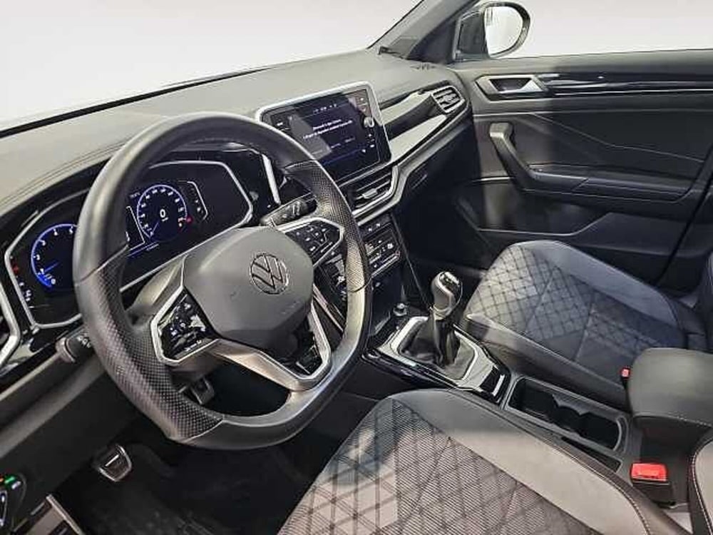 Volkswagen T-Roc usata a Lecco (13)