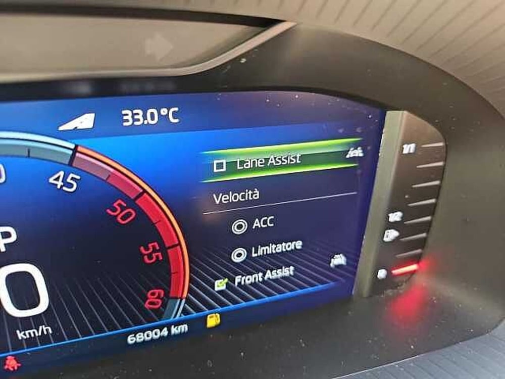 Skoda Karoq usata a Lecco (18)