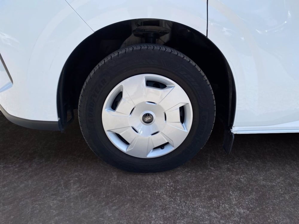 Ford Transit Custom Furgone usata a Milano (13)