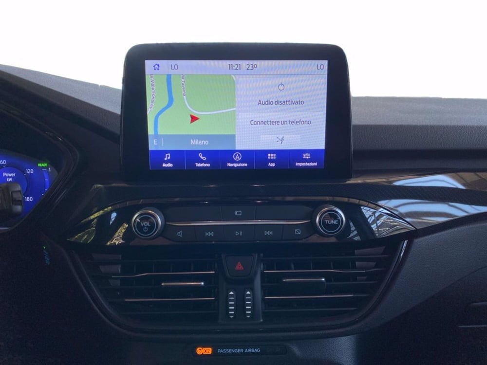 Ford Kuga usata a Milano (14)