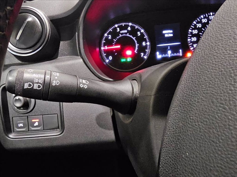 Dacia Duster usata a Palermo (16)
