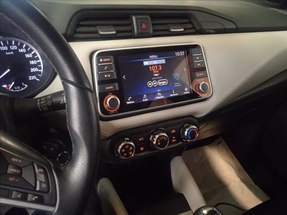 Nissan Micra usata a Milano (9)