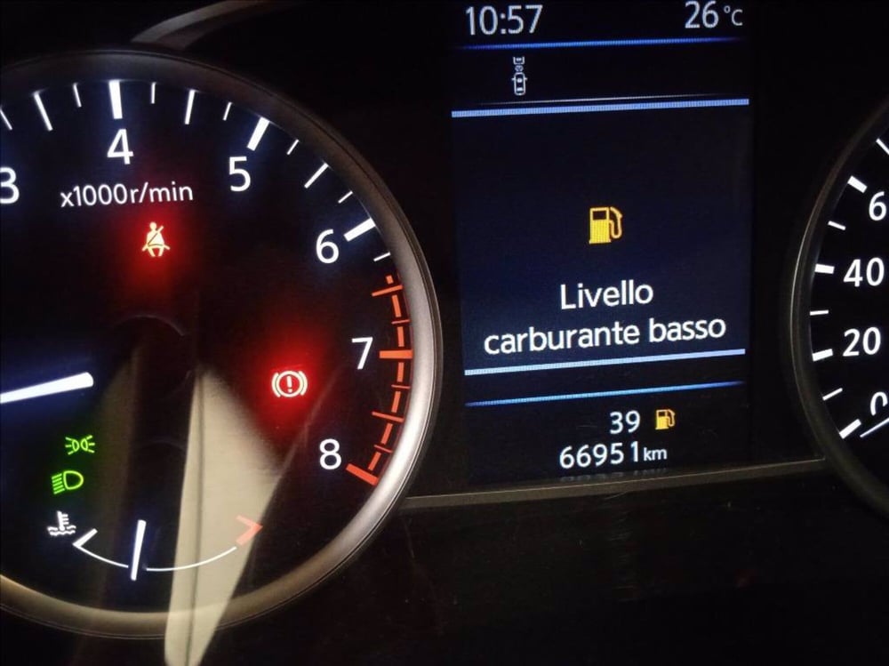 Nissan Micra usata a Milano (10)