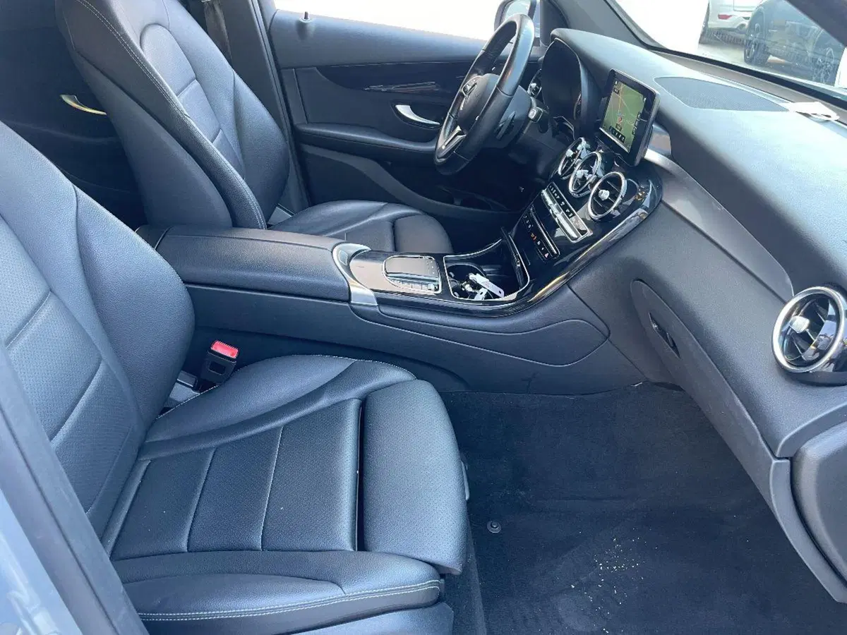 Mercedes-Benz GLC SUV usata a Lecce (18)