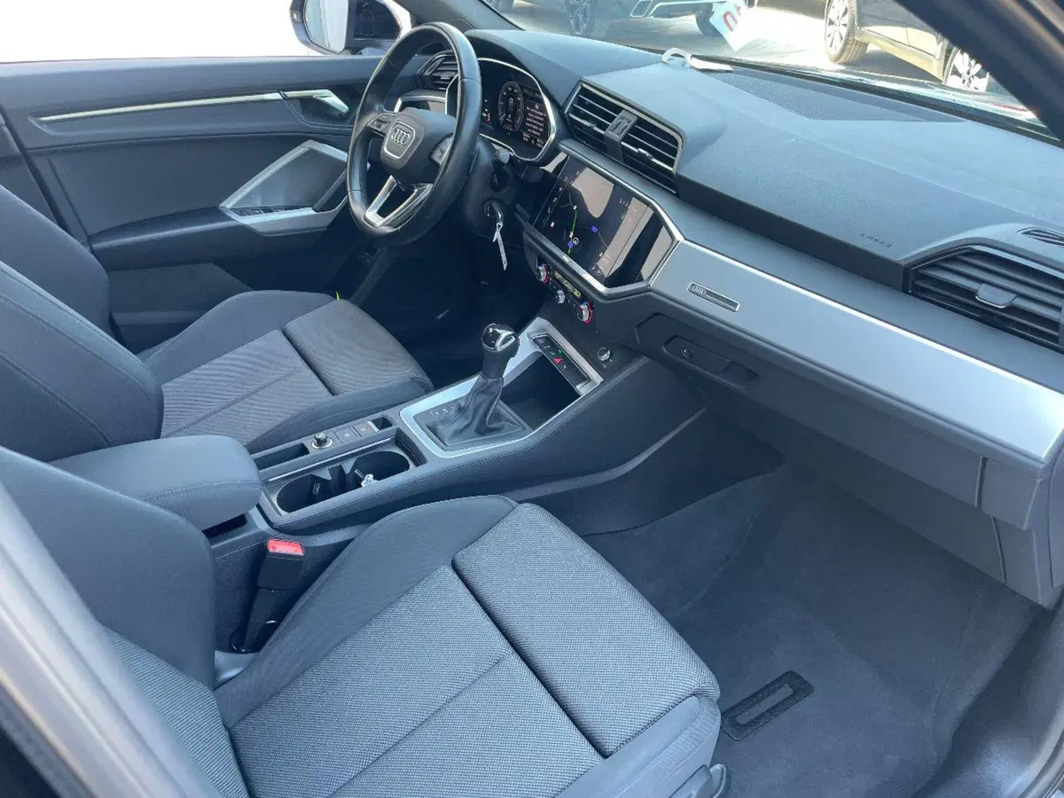 Audi Q3 Sportback usata a Lecce (17)